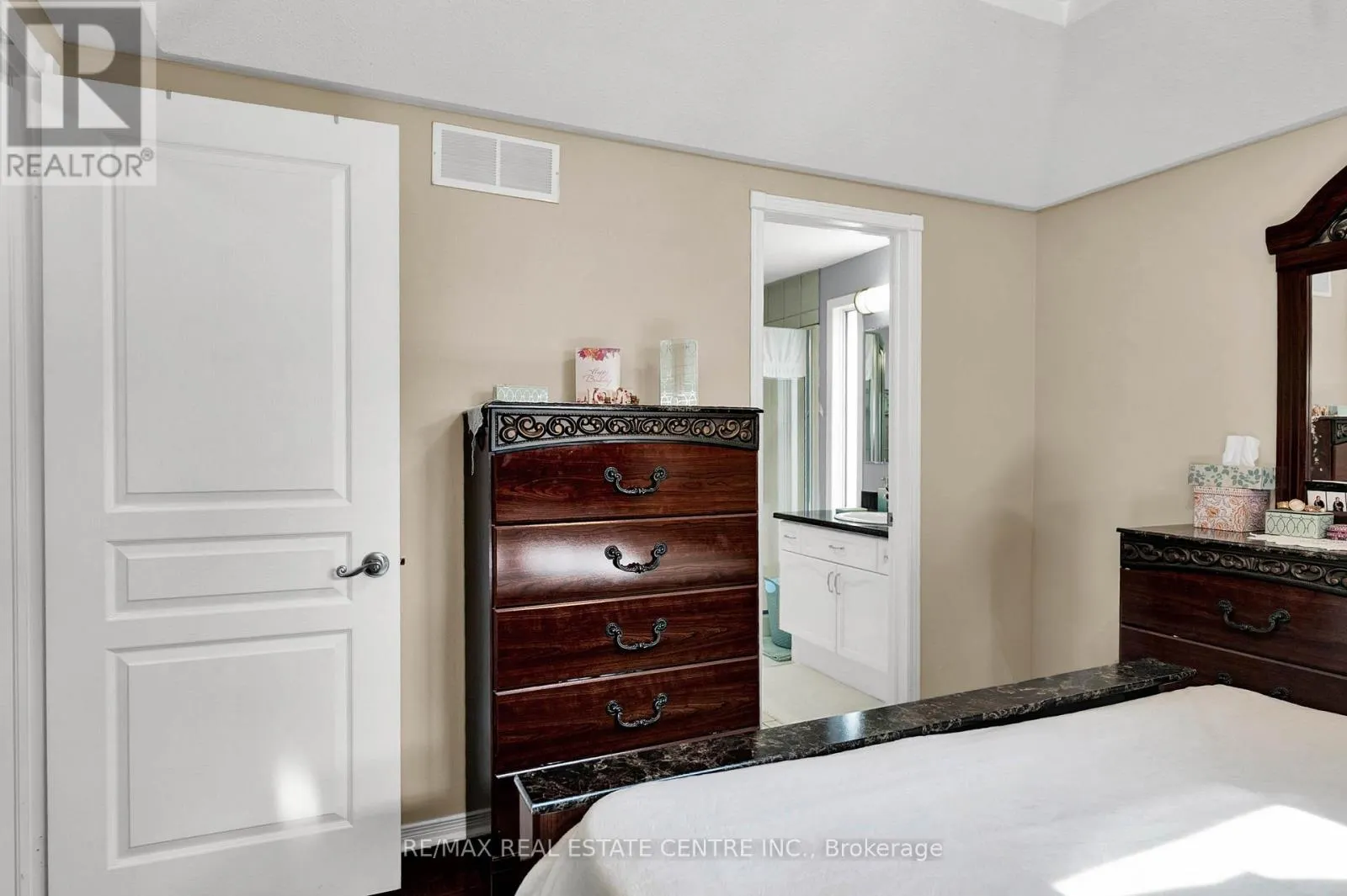 52 DAWN CRESCENT