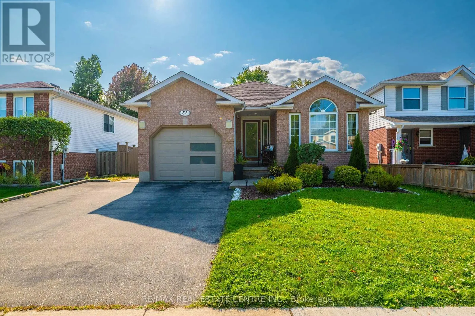 52 DAWN CRESCENT