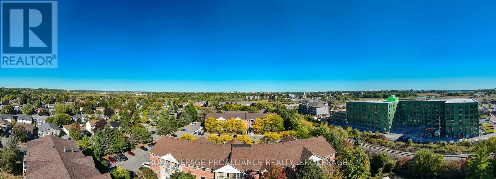 312 - 310 KINGSDALE AVENUE, #312