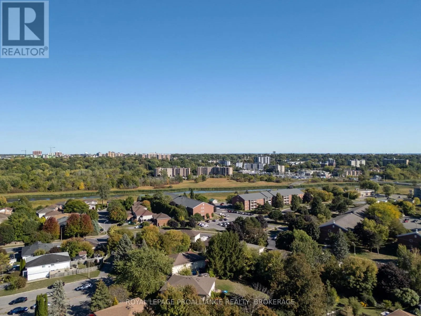 312 - 310 KINGSDALE AVENUE, #312