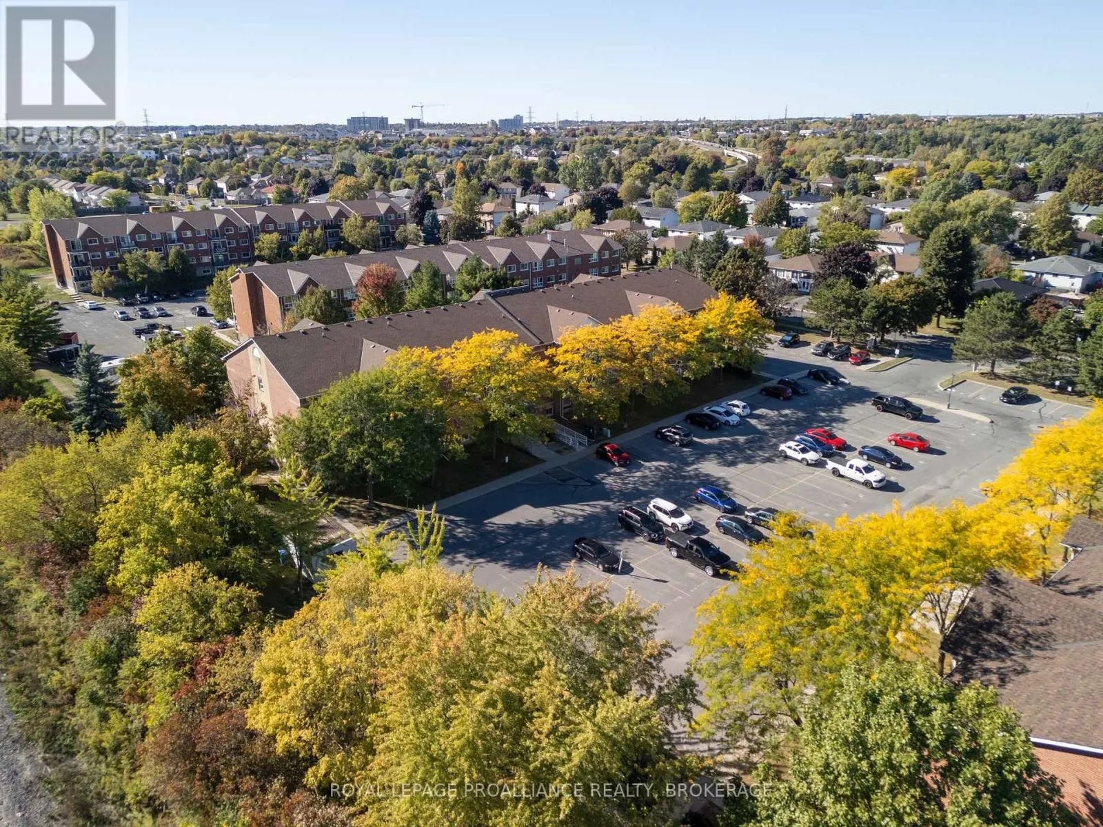 312 - 310 KINGSDALE AVENUE, #312