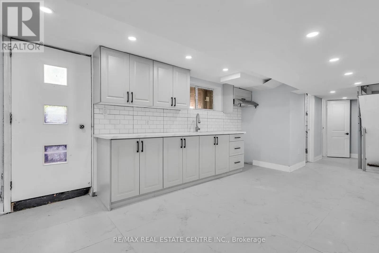 84 AVALON PLACE