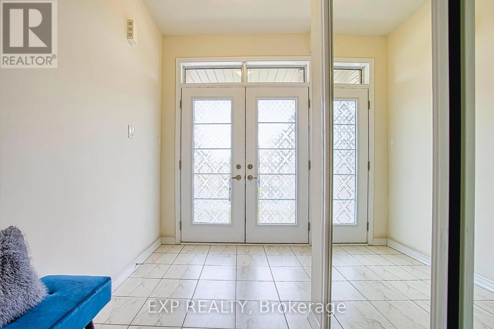 12 MIDHURST HEIGHTS