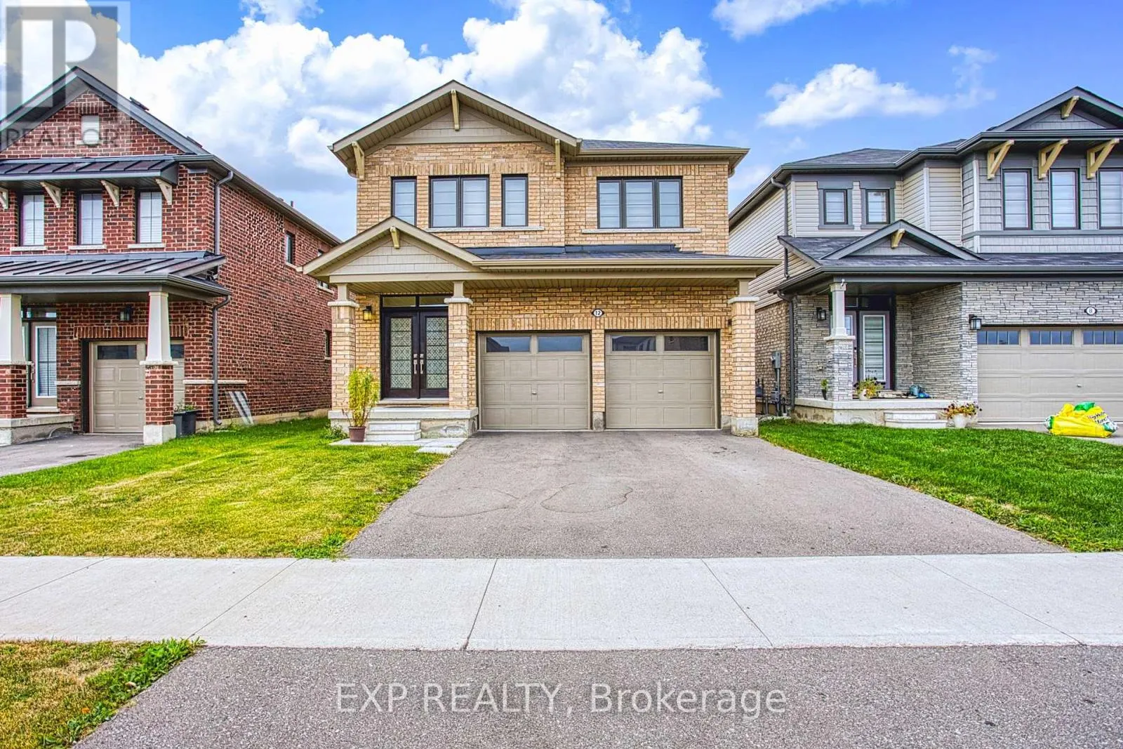 12 MIDHURST HEIGHTS