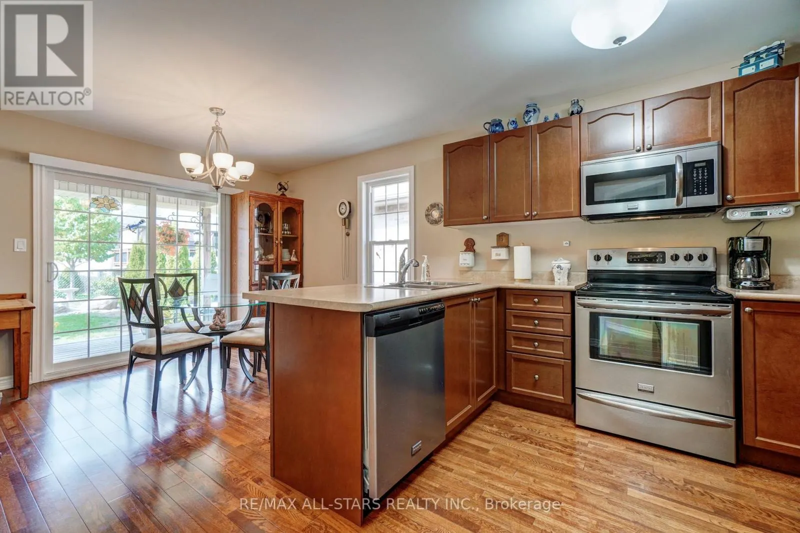 44 GEE CRESCENT