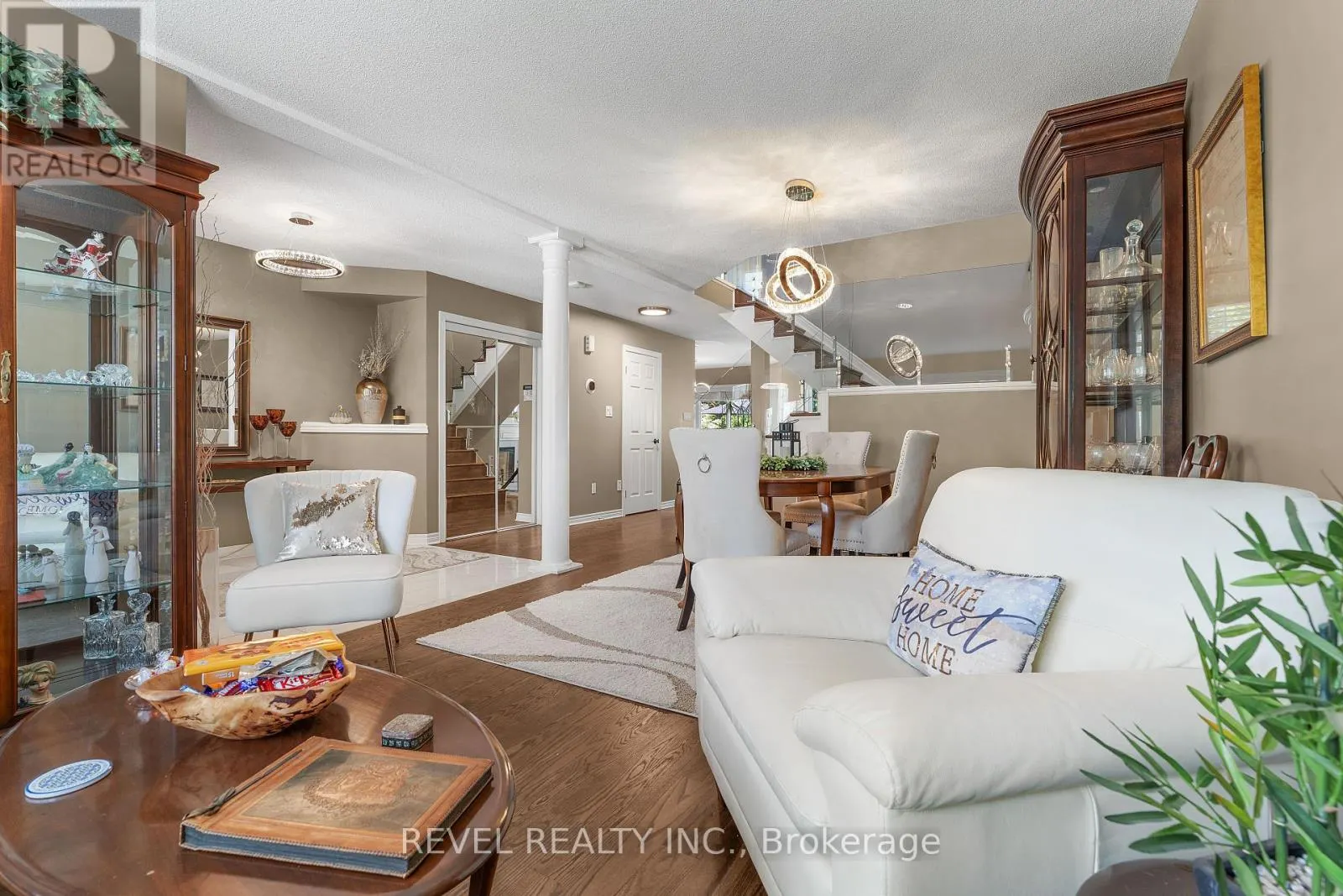 17 MICHAELA CRESCENT