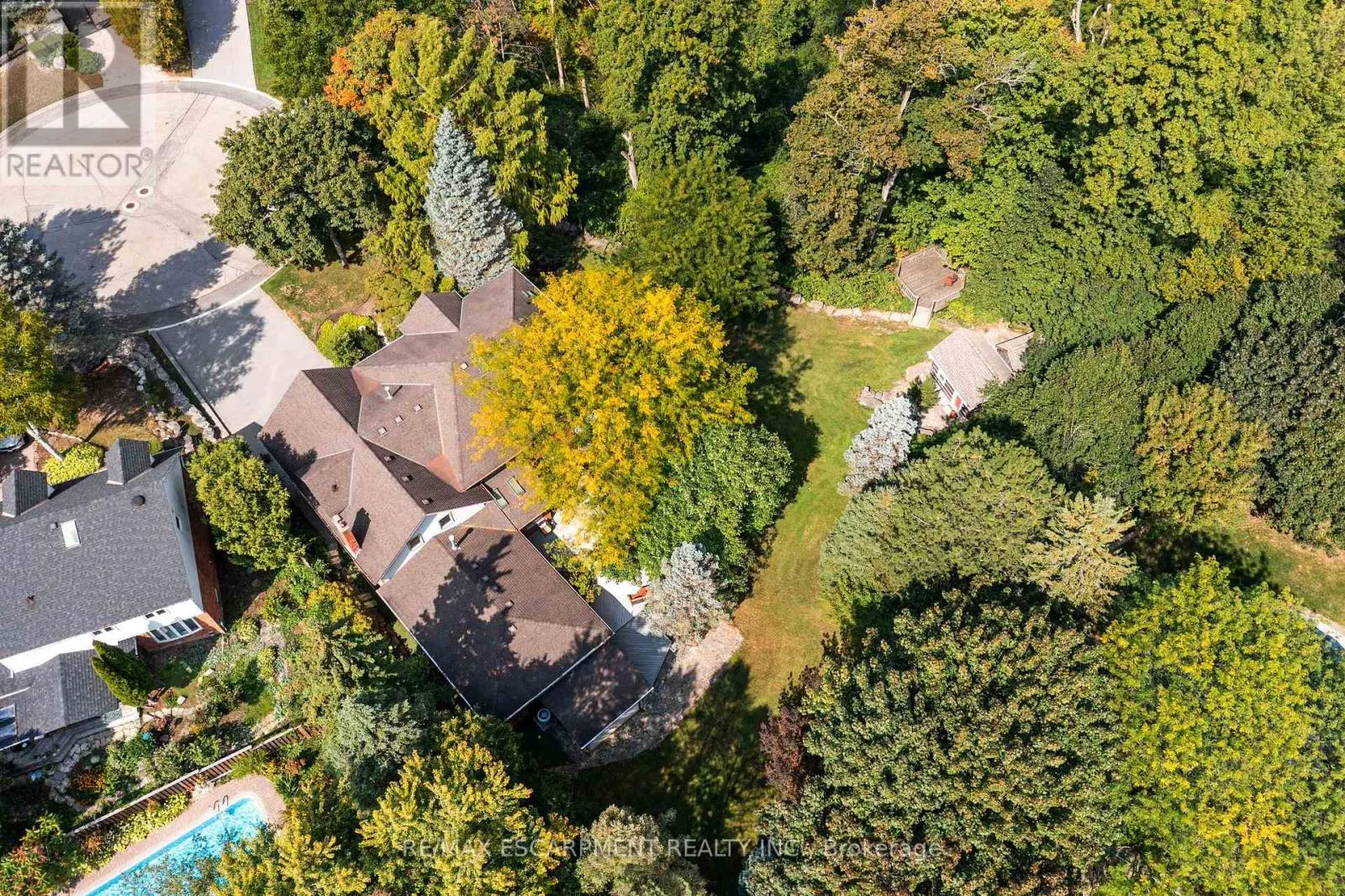 373 BROOKVIEW COURT