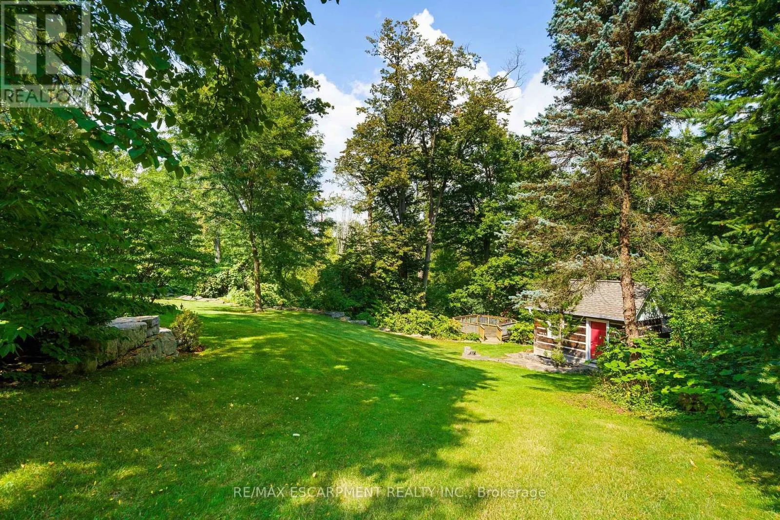 373 BROOKVIEW COURT