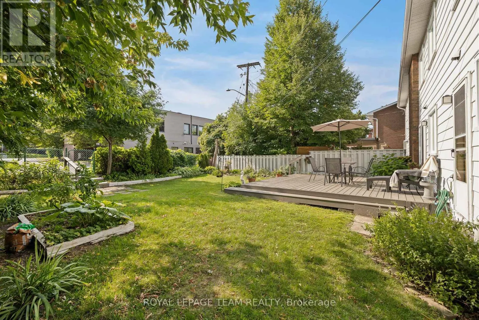 2486 REGINA STREET