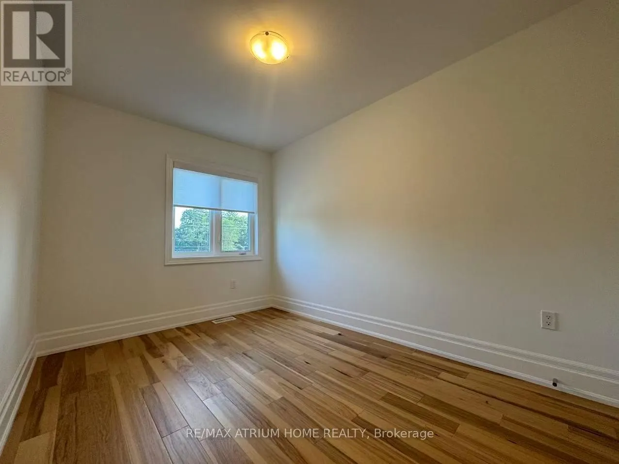 2 - 111 WILSON STREET E