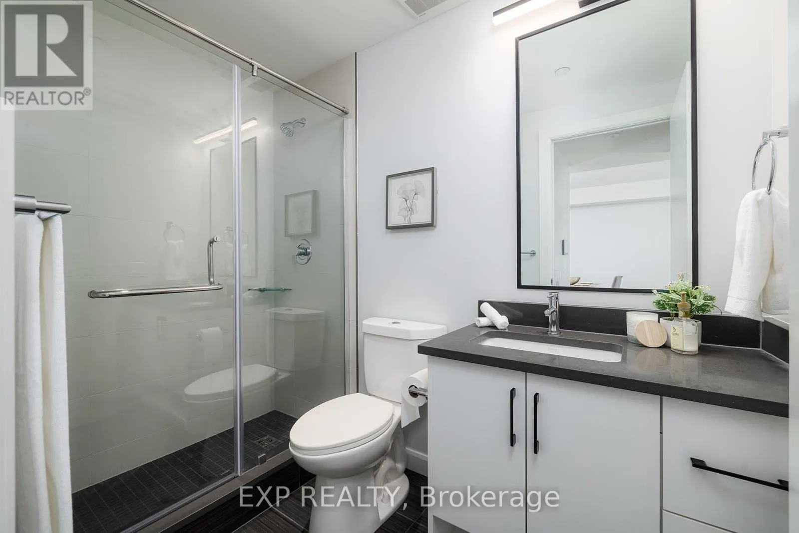 408 - 741 KING STREET W