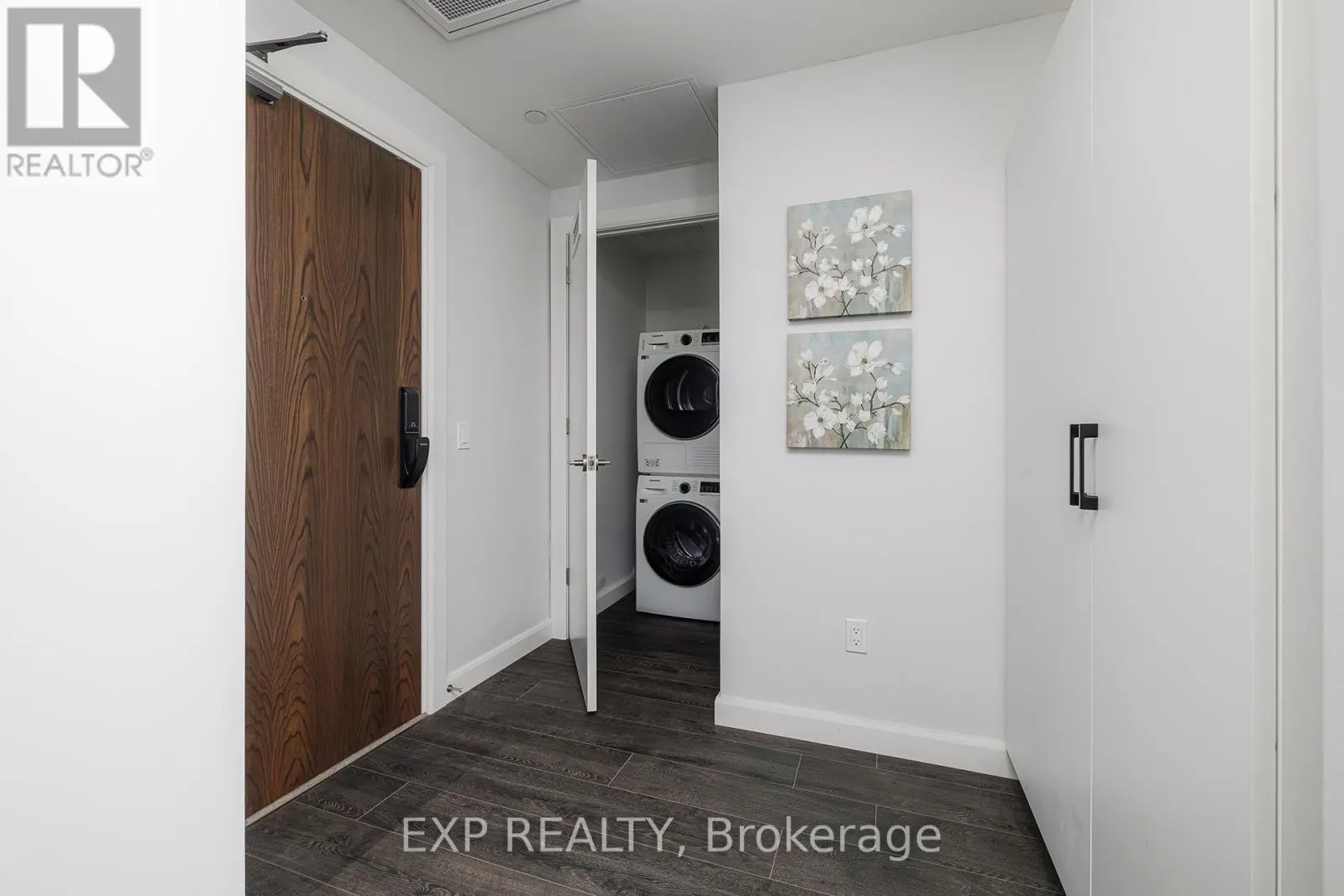408 - 741 KING STREET W