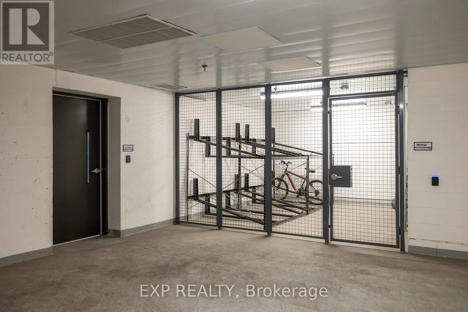 408 - 741 KING STREET W