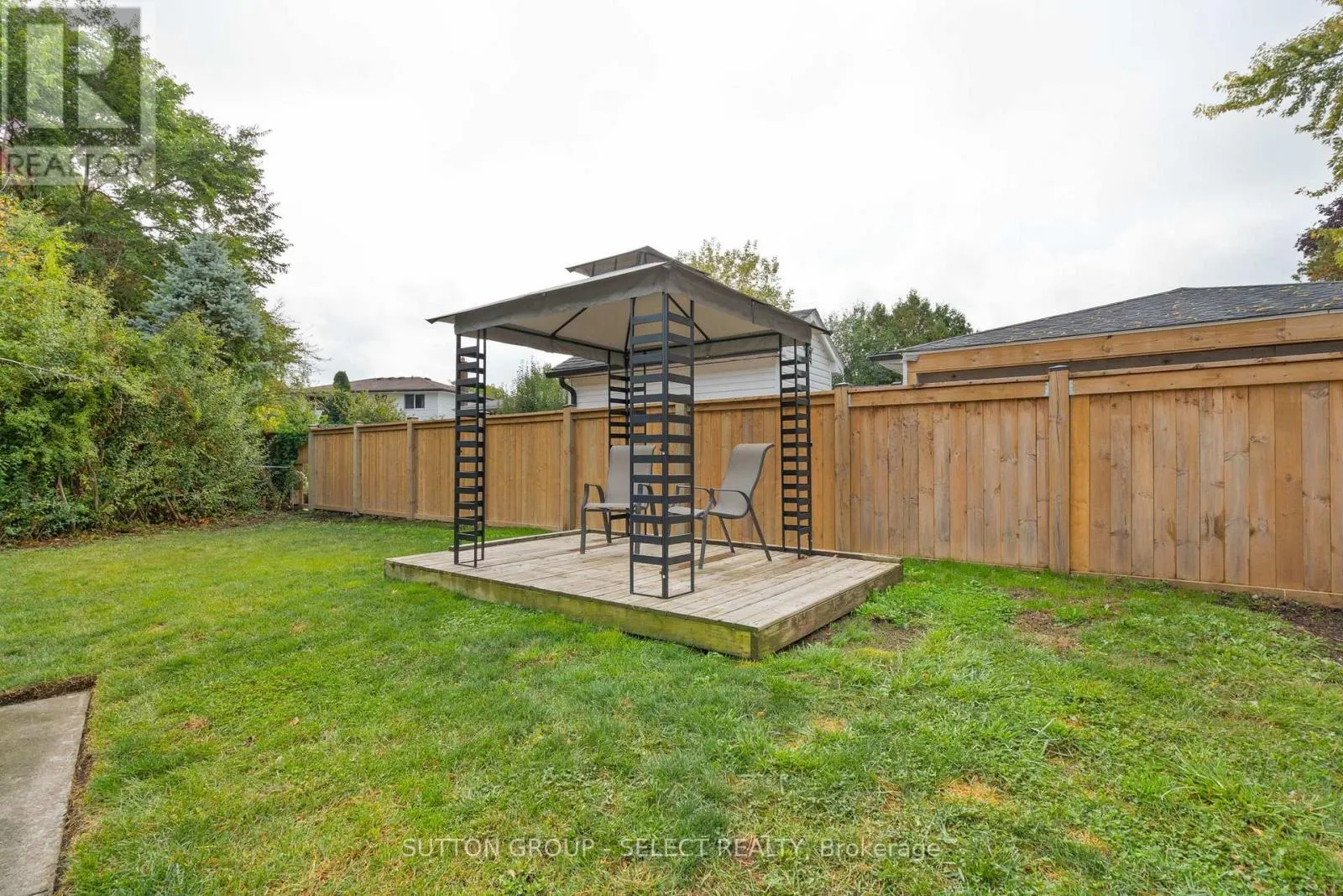 12 KINBURN CRESCENT