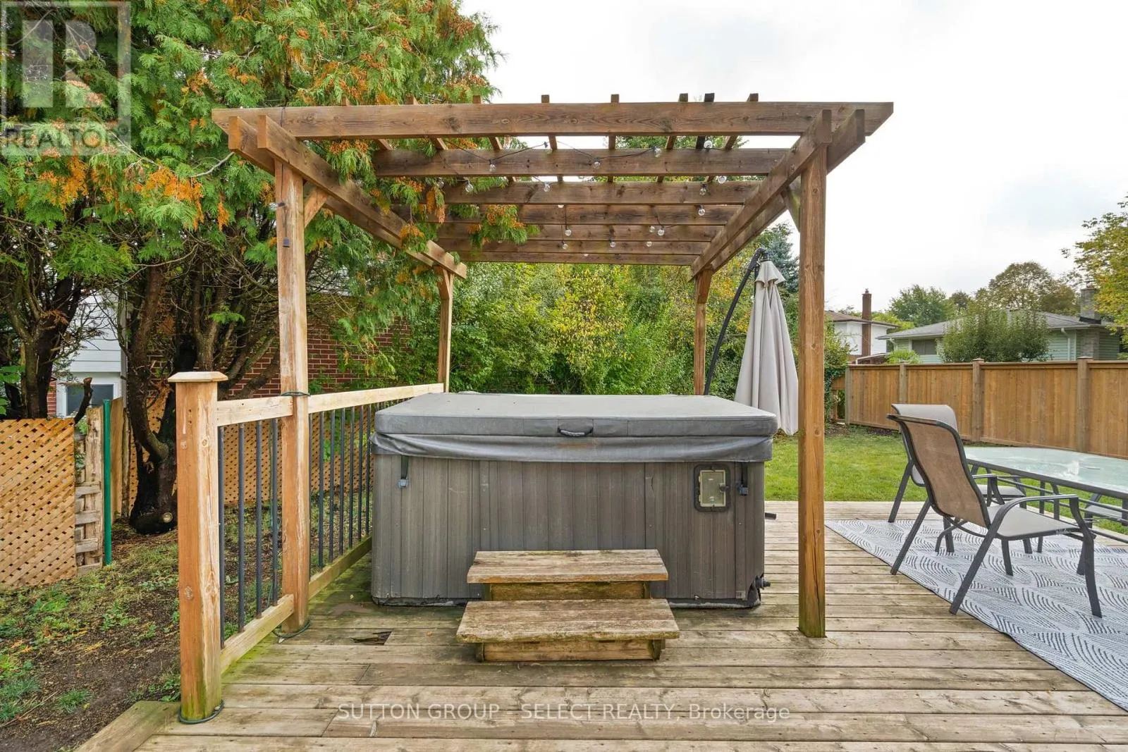 12 KINBURN CRESCENT