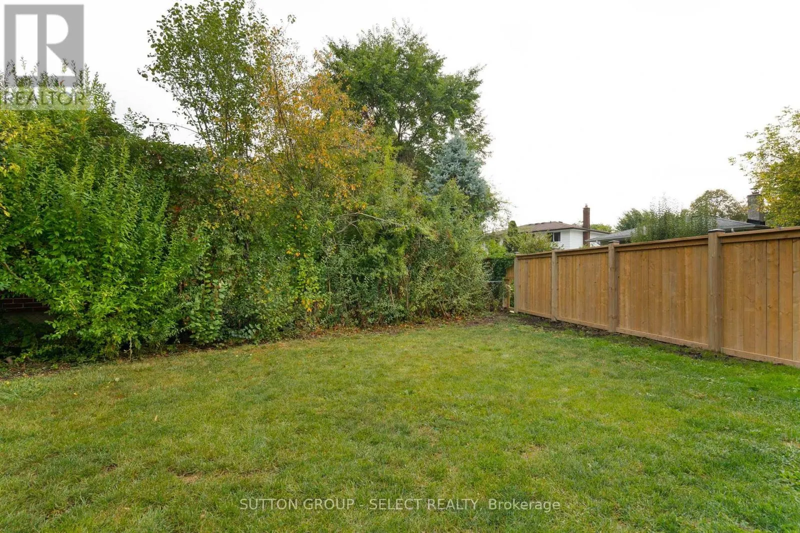 12 KINBURN CRESCENT