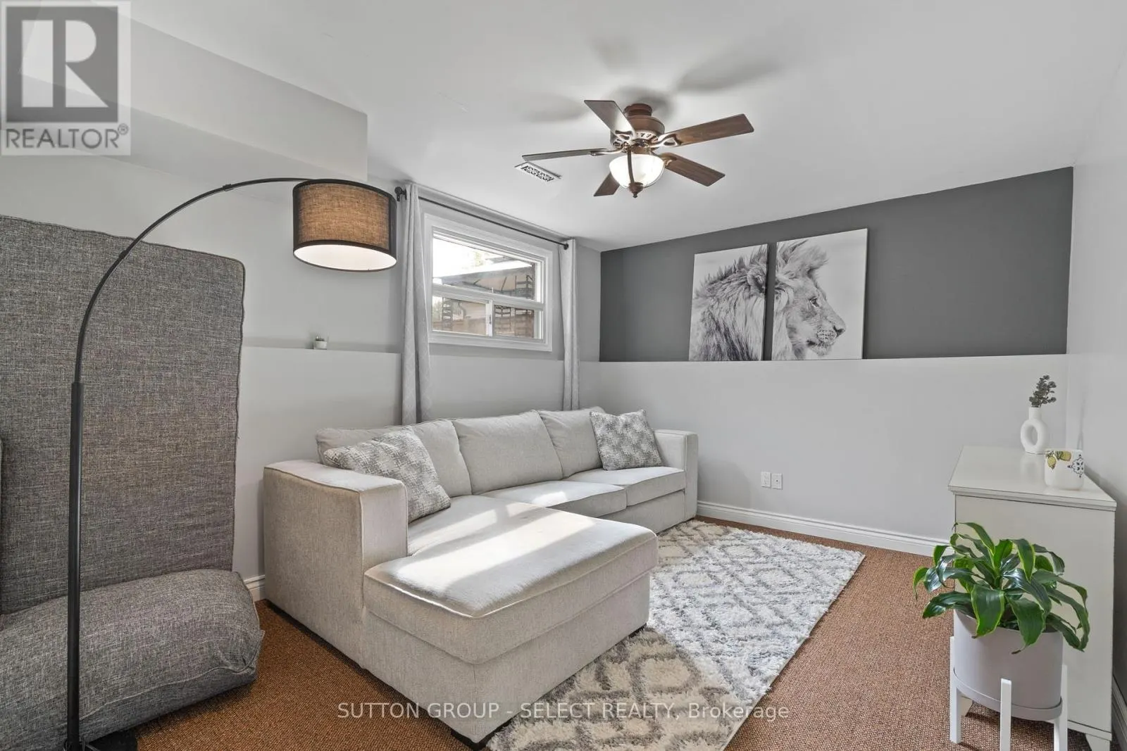 12 KINBURN CRESCENT