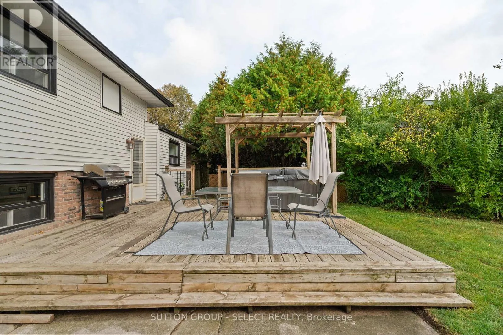 12 KINBURN CRESCENT