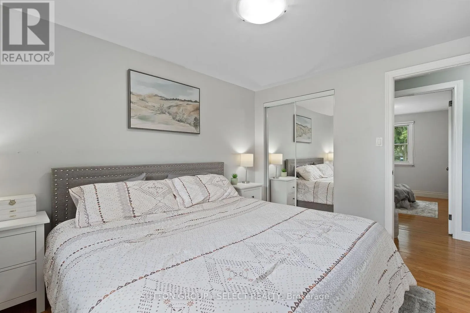 12 KINBURN CRESCENT
