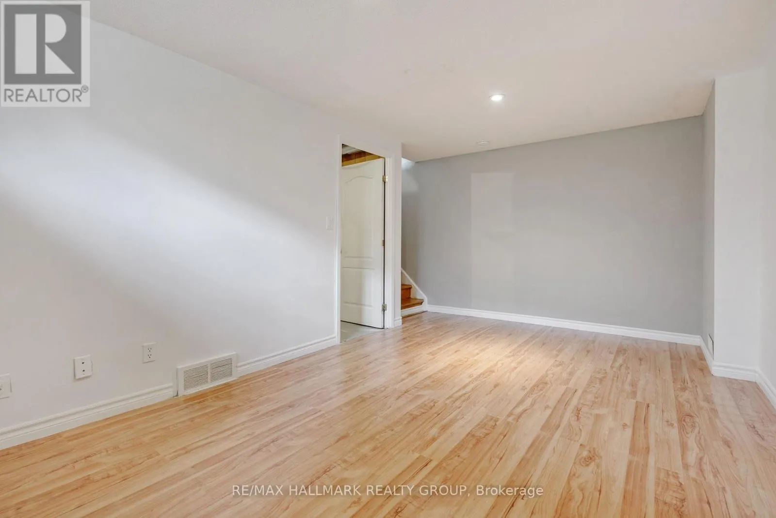 12F LARKSHIRE LANE