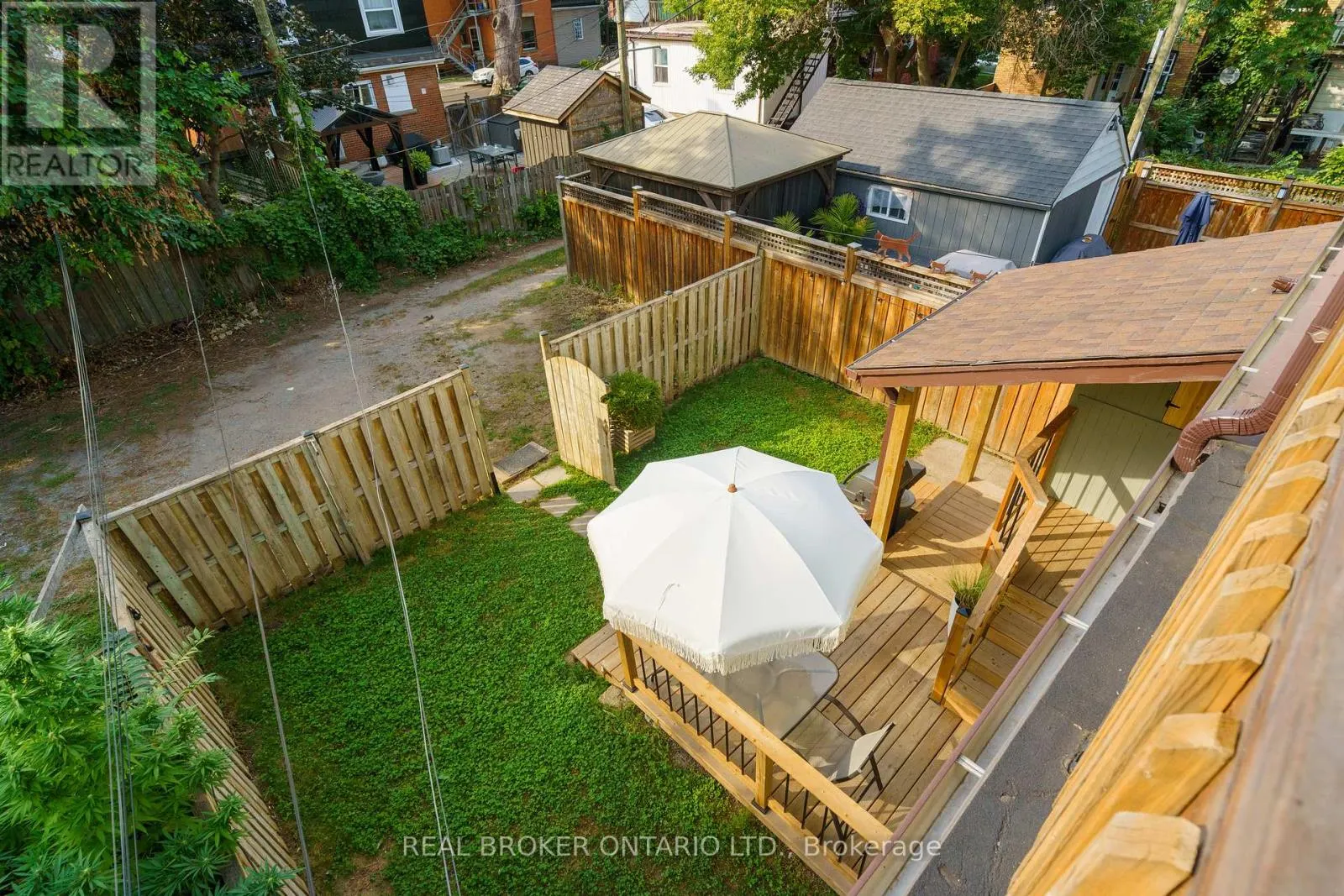 202 PROSPECT STREET S