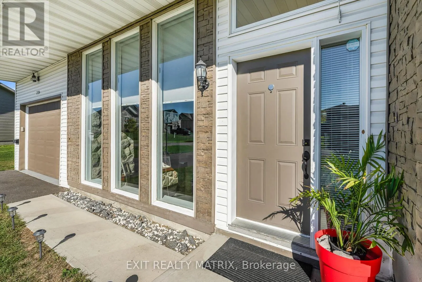 175 ROXANNE STREET