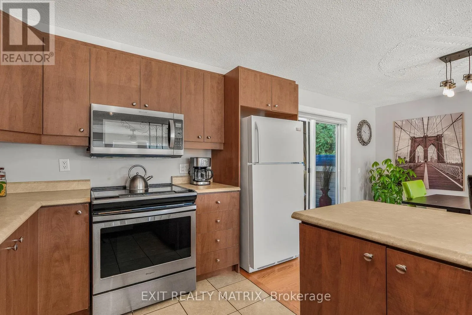 175 ROXANNE STREET