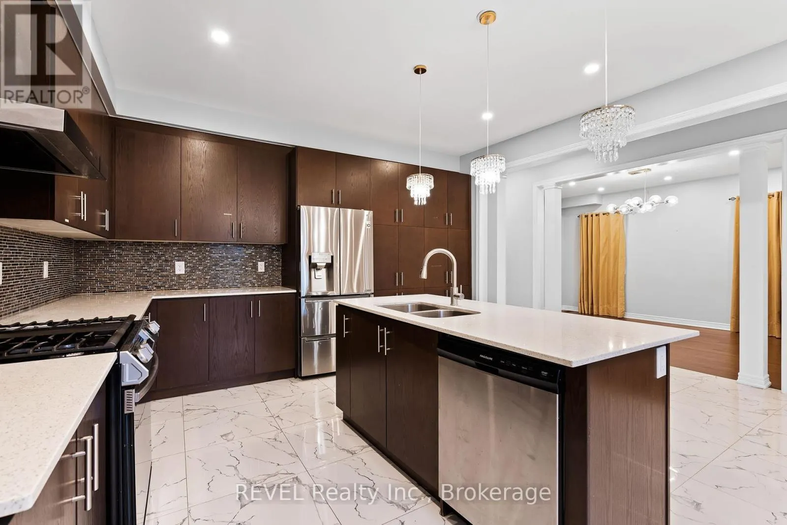 32 SPARKLE DRIVE