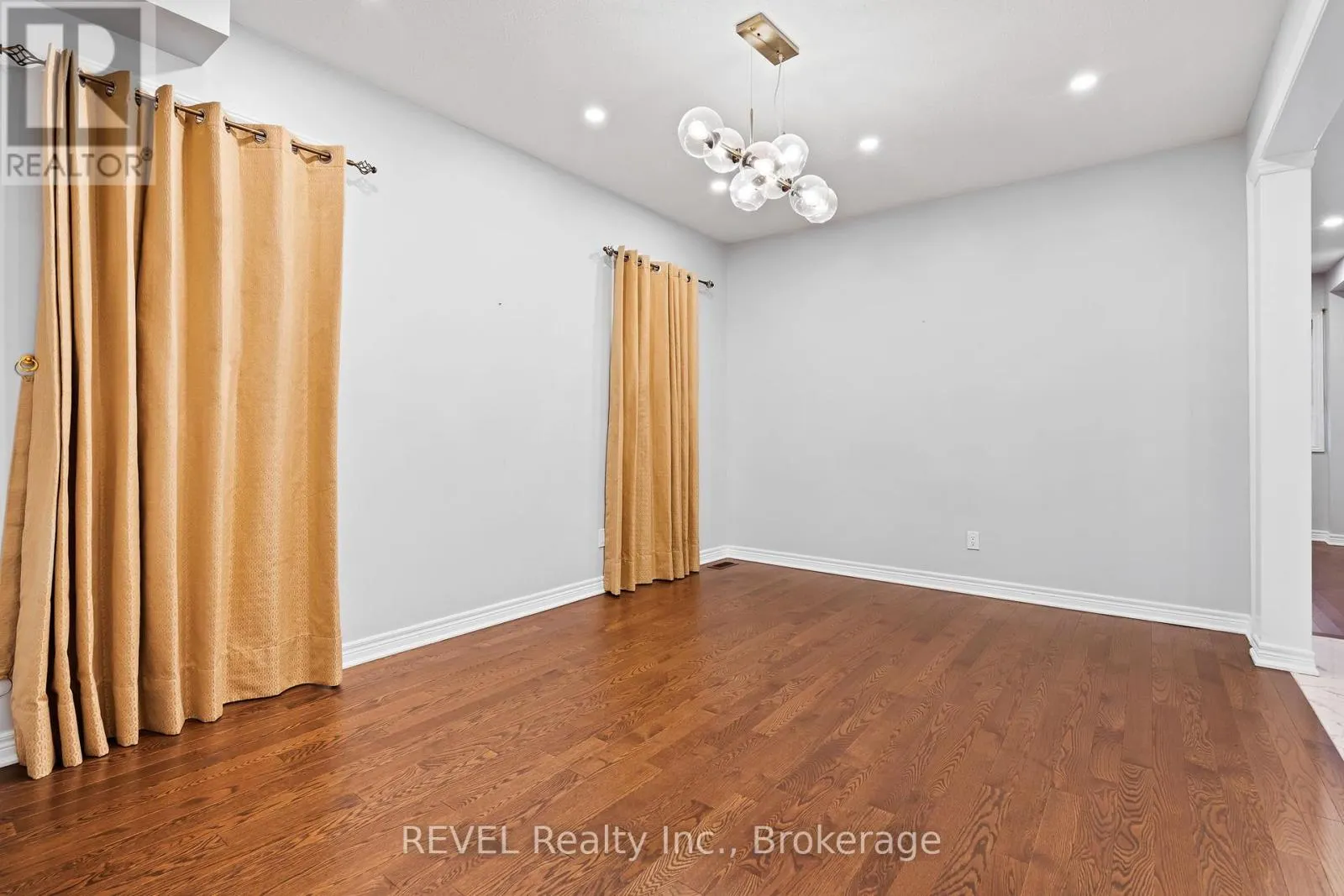 32 SPARKLE DRIVE
