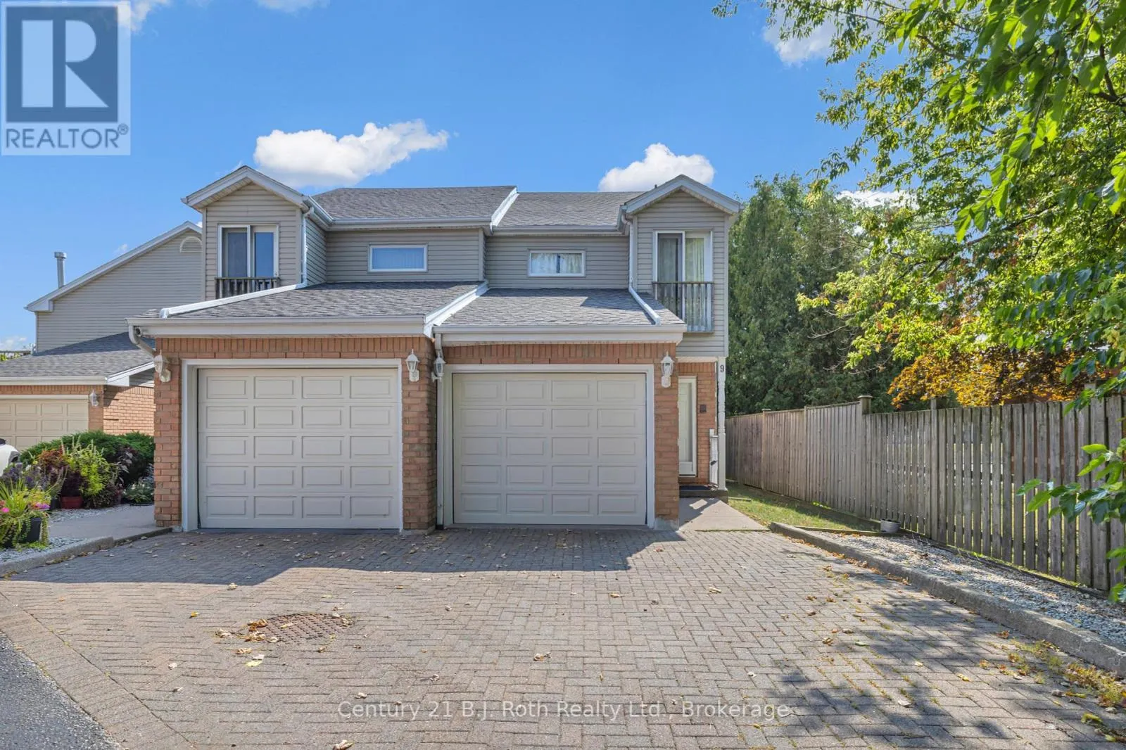 9 - 1185 GRAND MARAIS ROAD W, #9