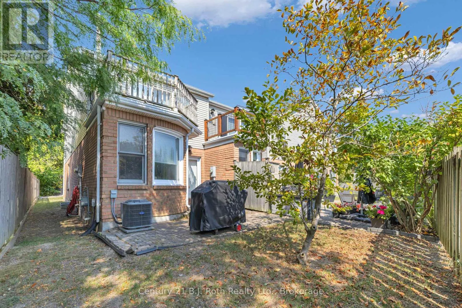 9 - 1185 GRAND MARAIS ROAD W, #9