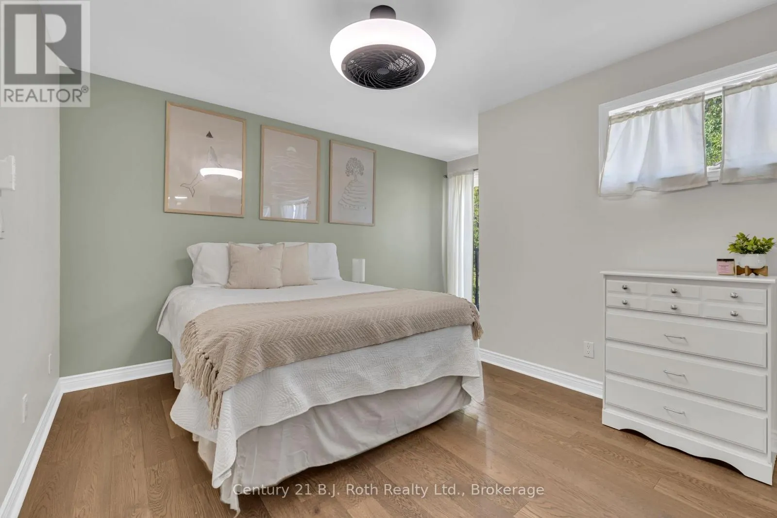 9 - 1185 GRAND MARAIS ROAD W, #9