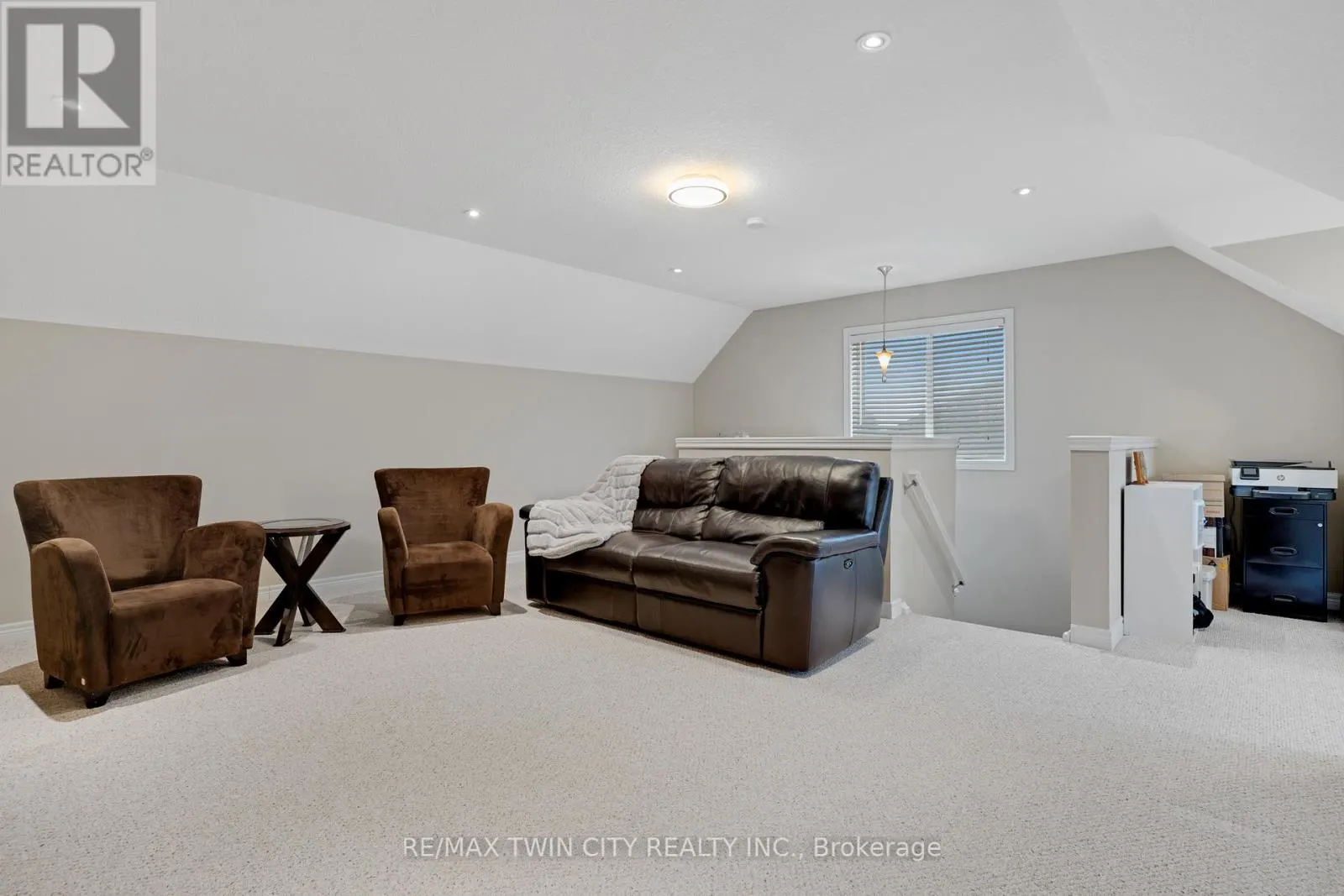 40 LEMONWOOD PLACE