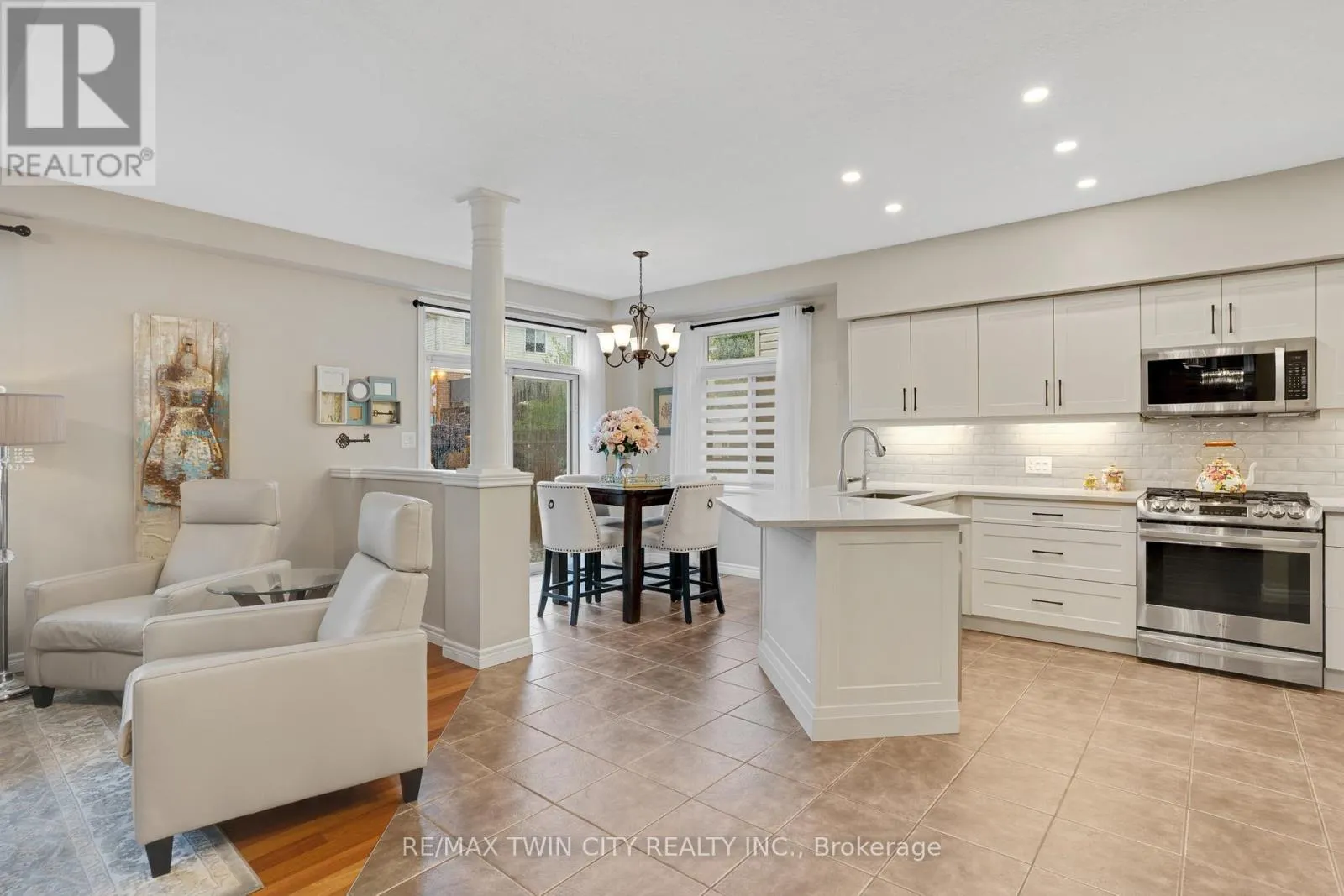 40 LEMONWOOD PLACE