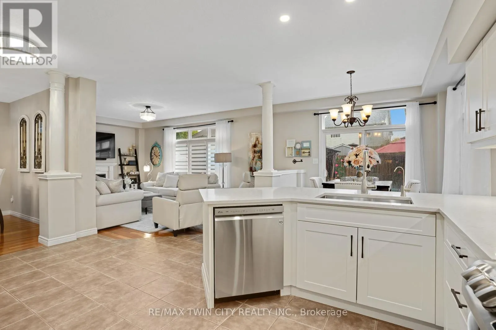 40 LEMONWOOD PLACE
