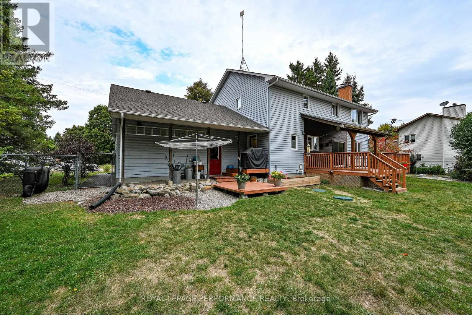 1524 BLUE ROCK AVENUE