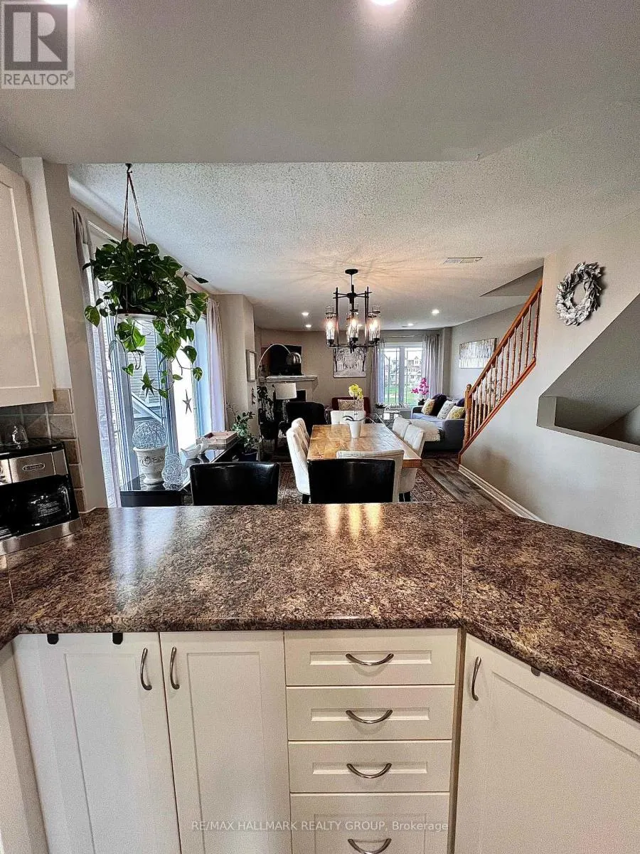 52 - 630 LAKERIDGE DRIVE
