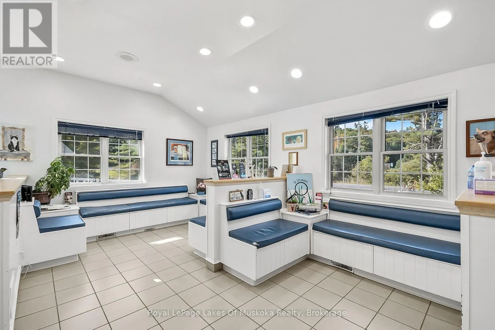1008 SOUTH MONCK DRIVE