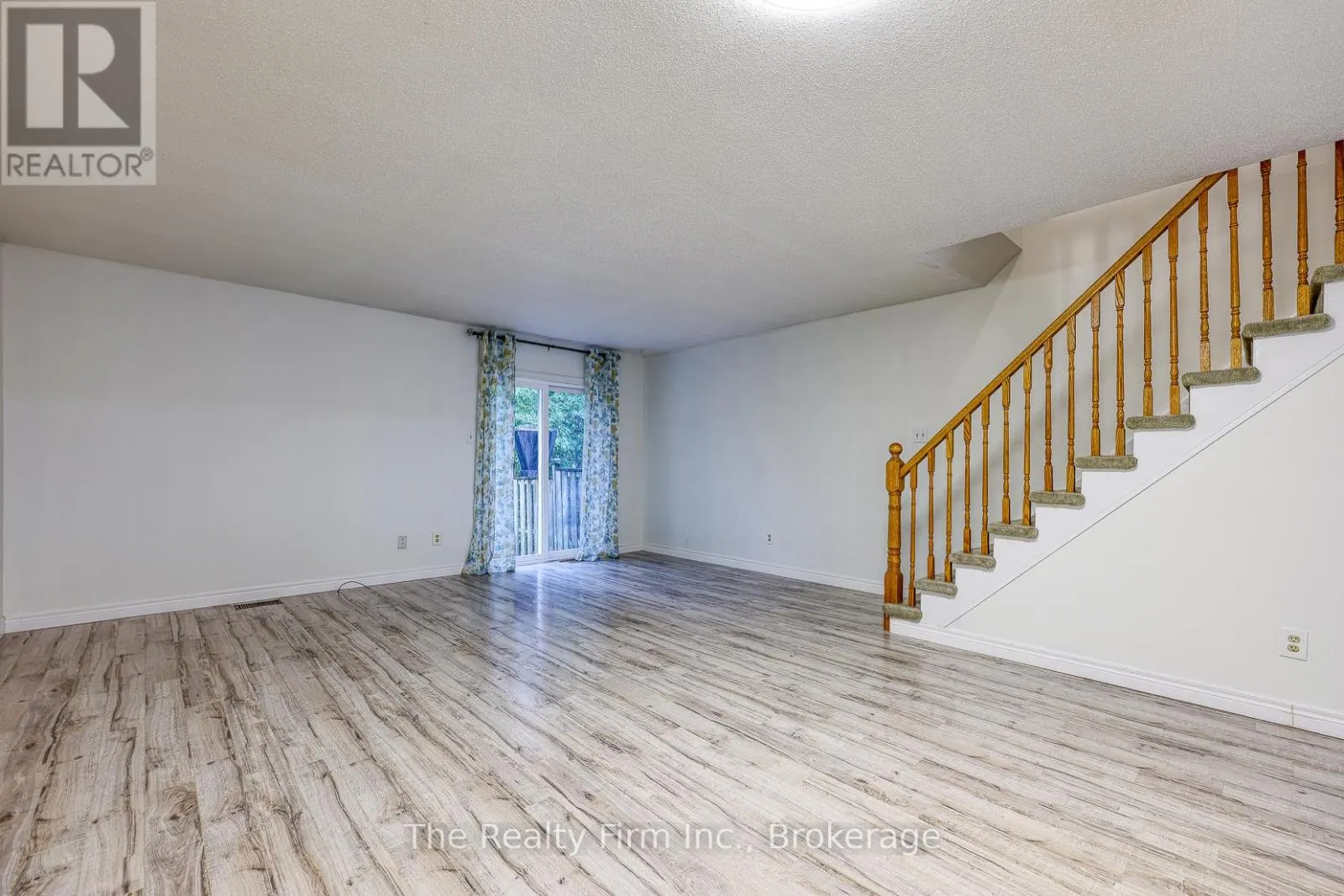 11 - 275 GEORGE STREET, #11