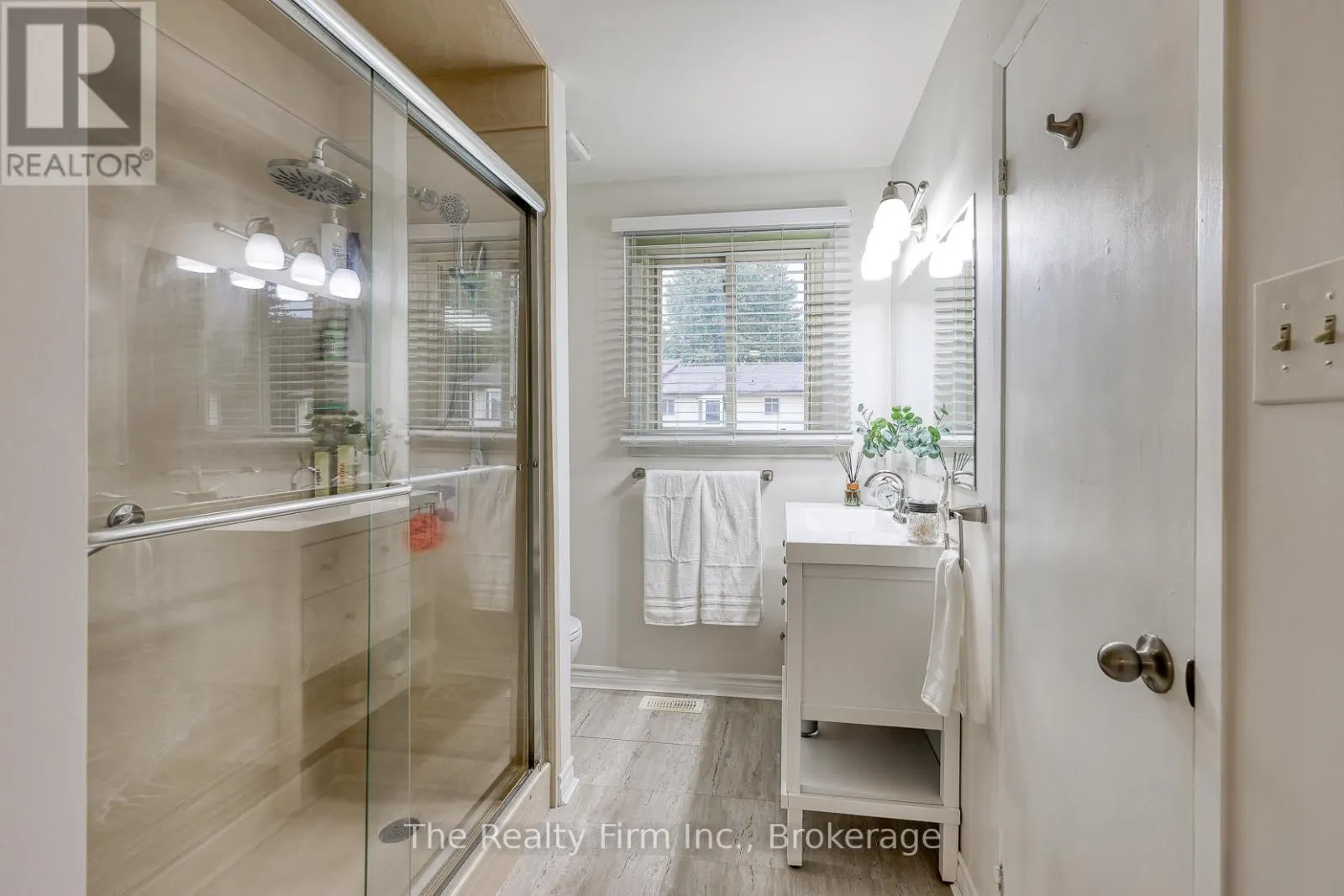 11 - 275 GEORGE STREET, #11