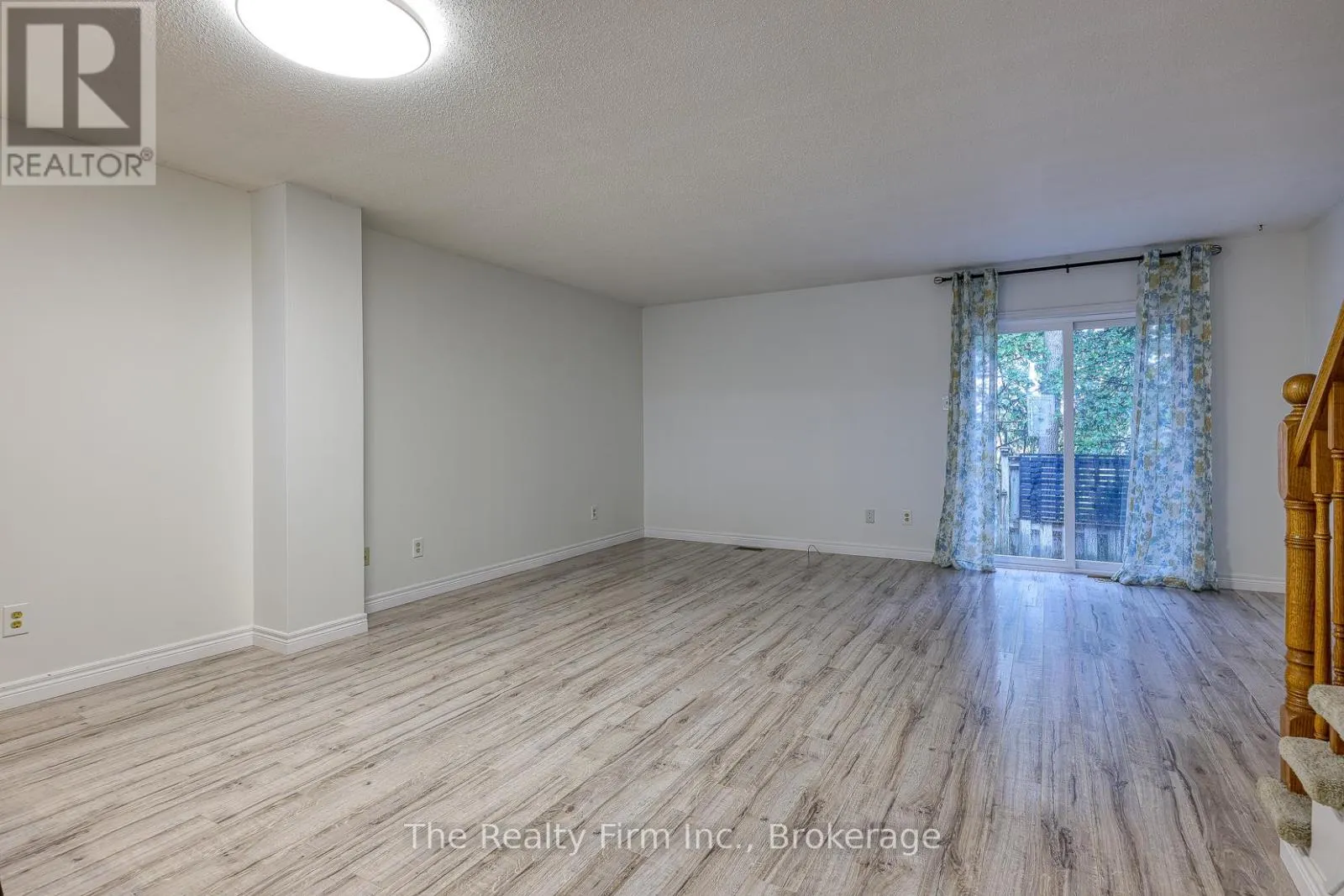 11 - 275 GEORGE STREET, #11