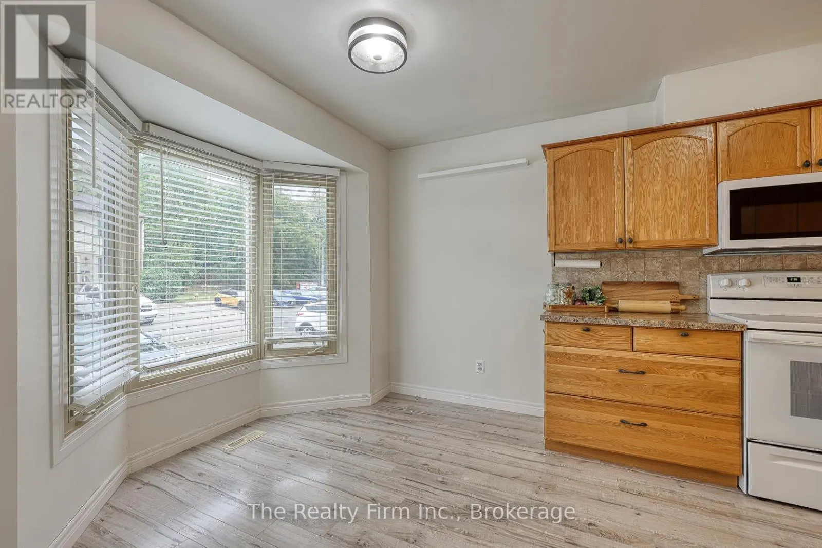 11 - 275 GEORGE STREET, #11