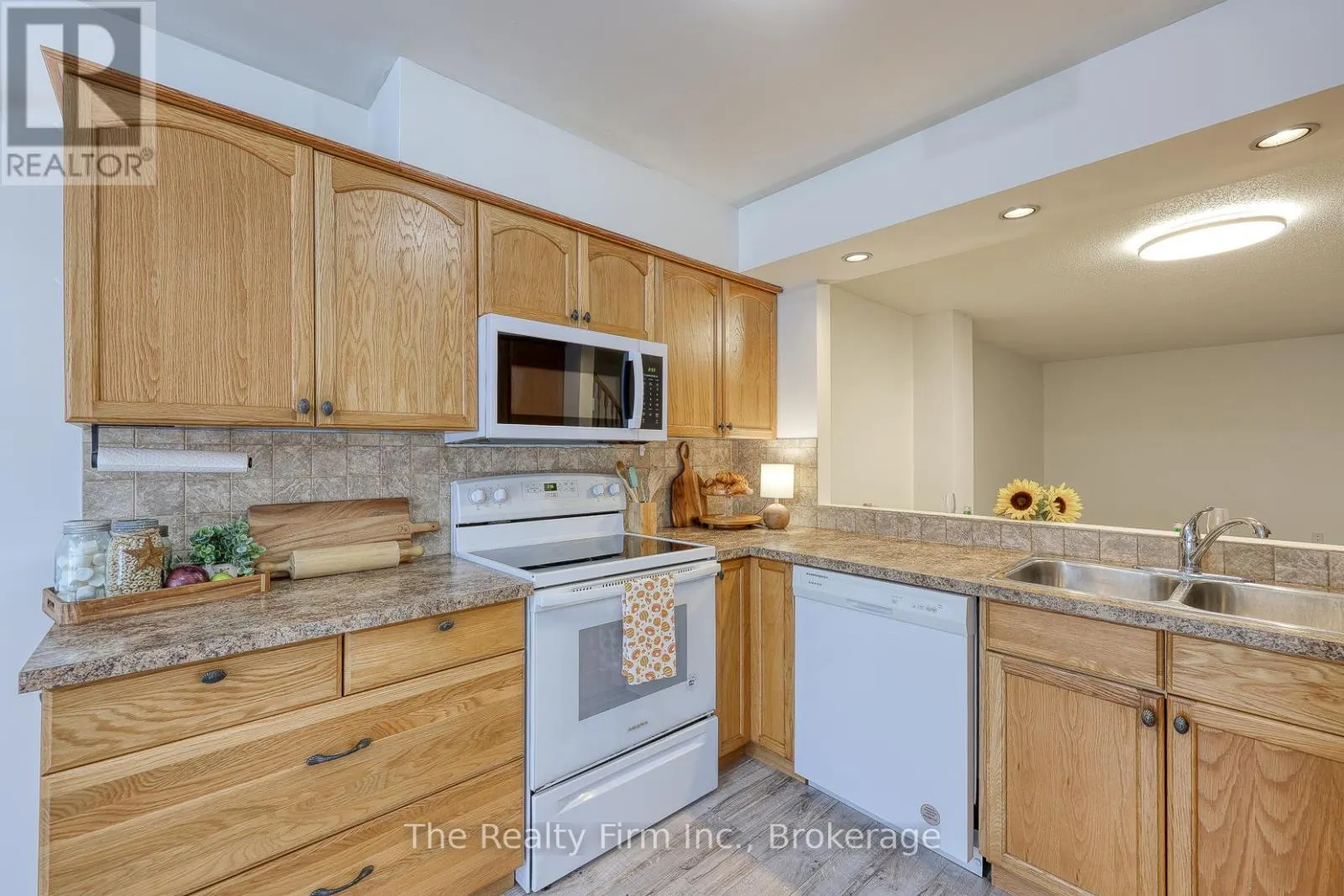 11 - 275 GEORGE STREET, #11