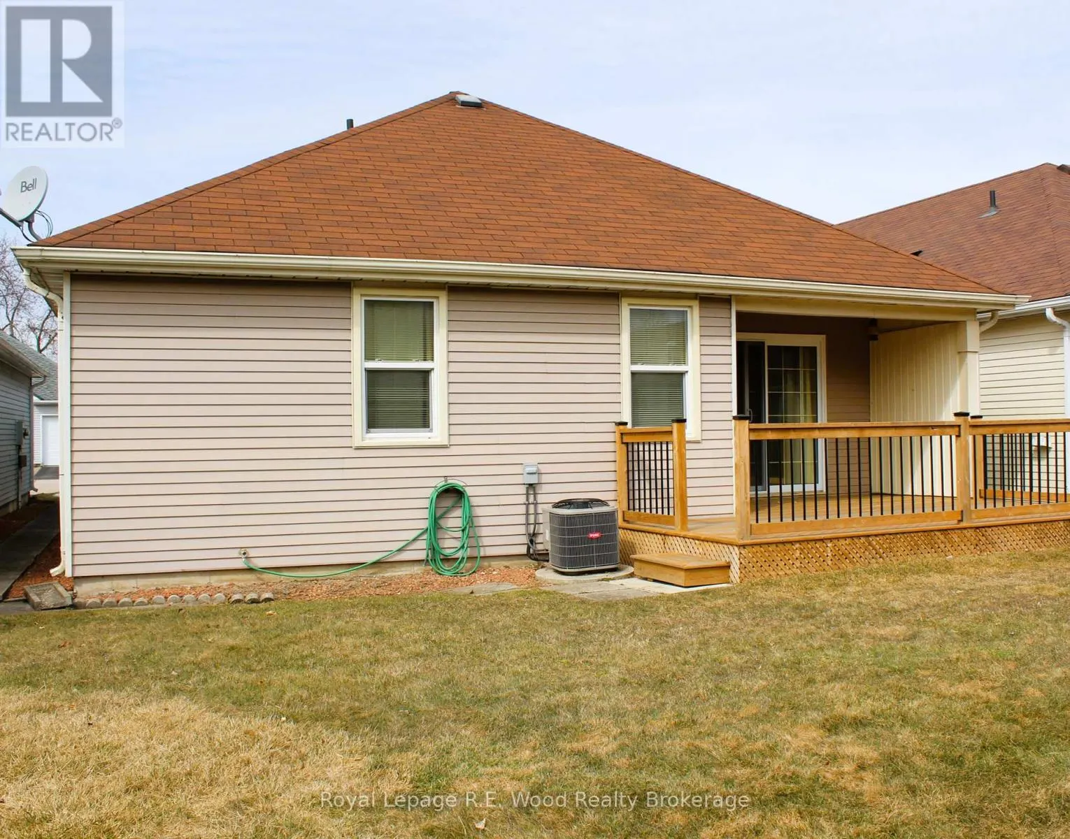 58 HAWKINS CRESCENT