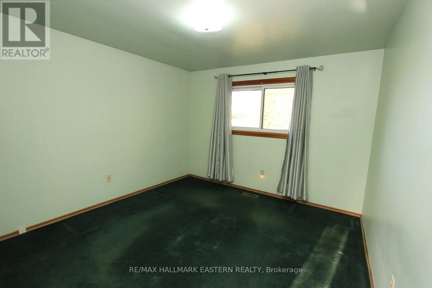 1092 MID BELMONT 7TH LINE