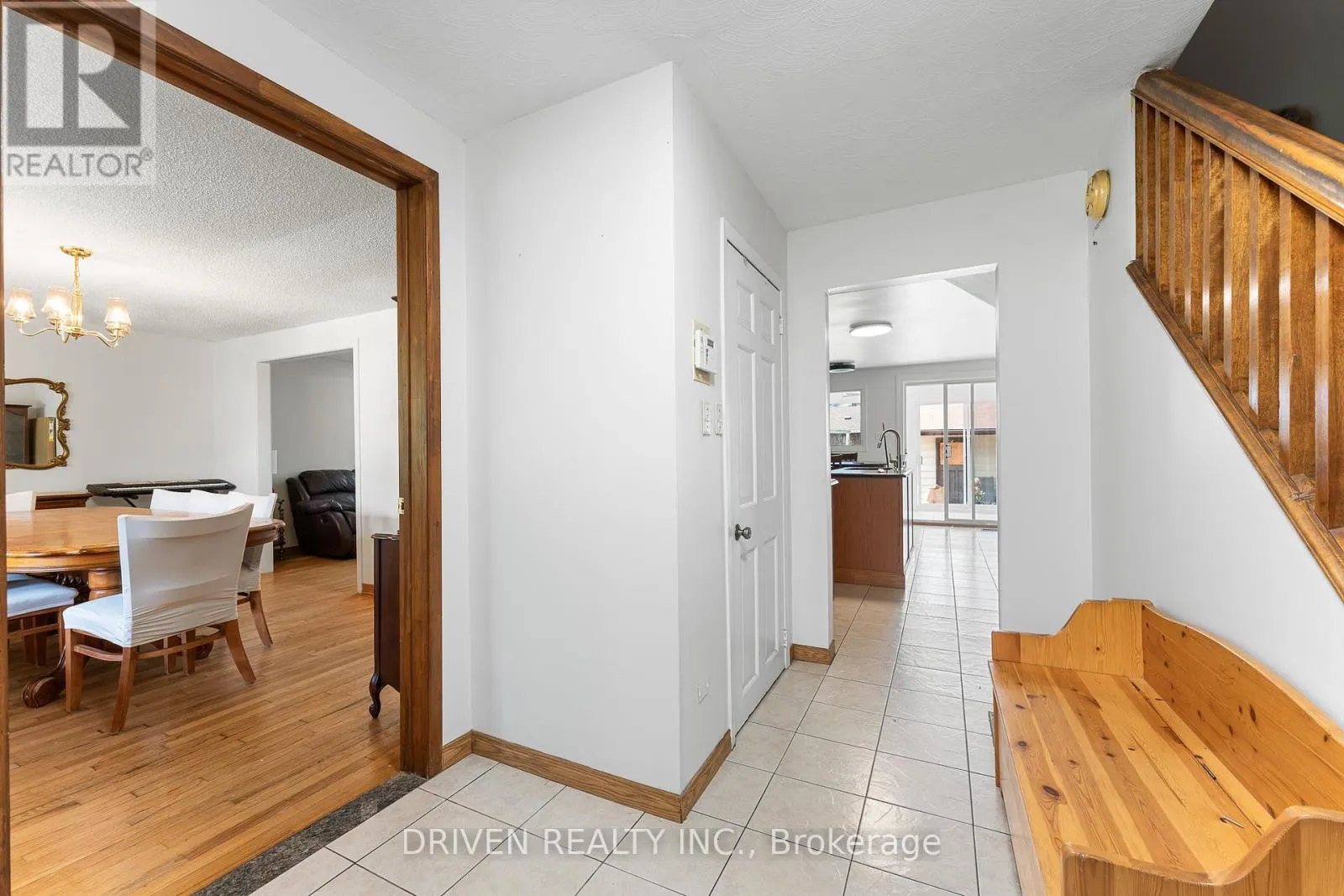 876 PINECREST ROAD