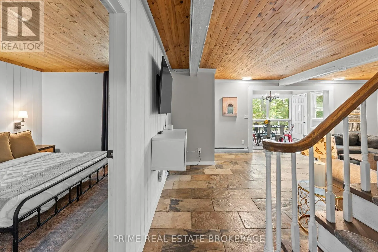 7166 OUTER DRIVE