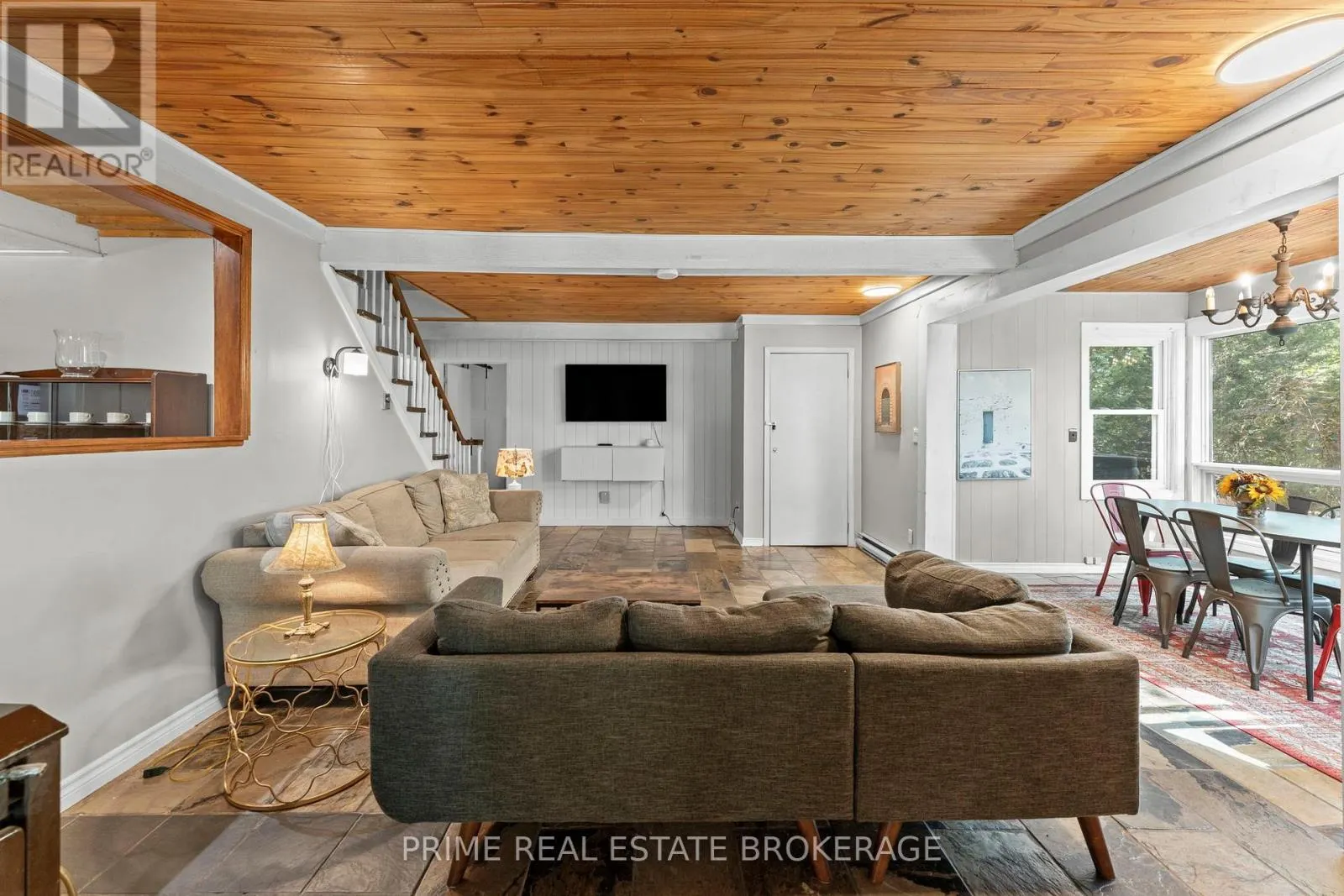 7166 OUTER DRIVE