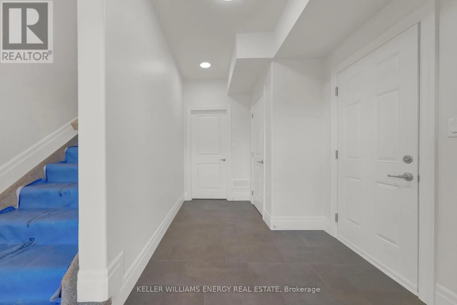 17 MARKLAND AVENUE