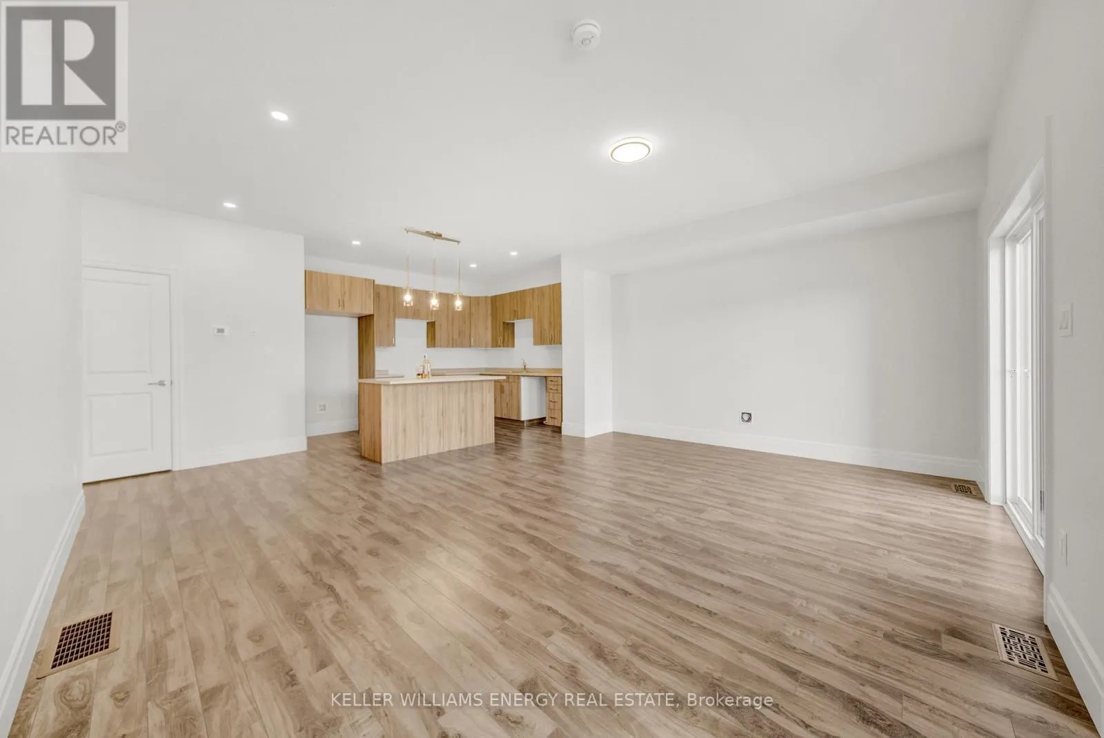 17 MARKLAND AVENUE